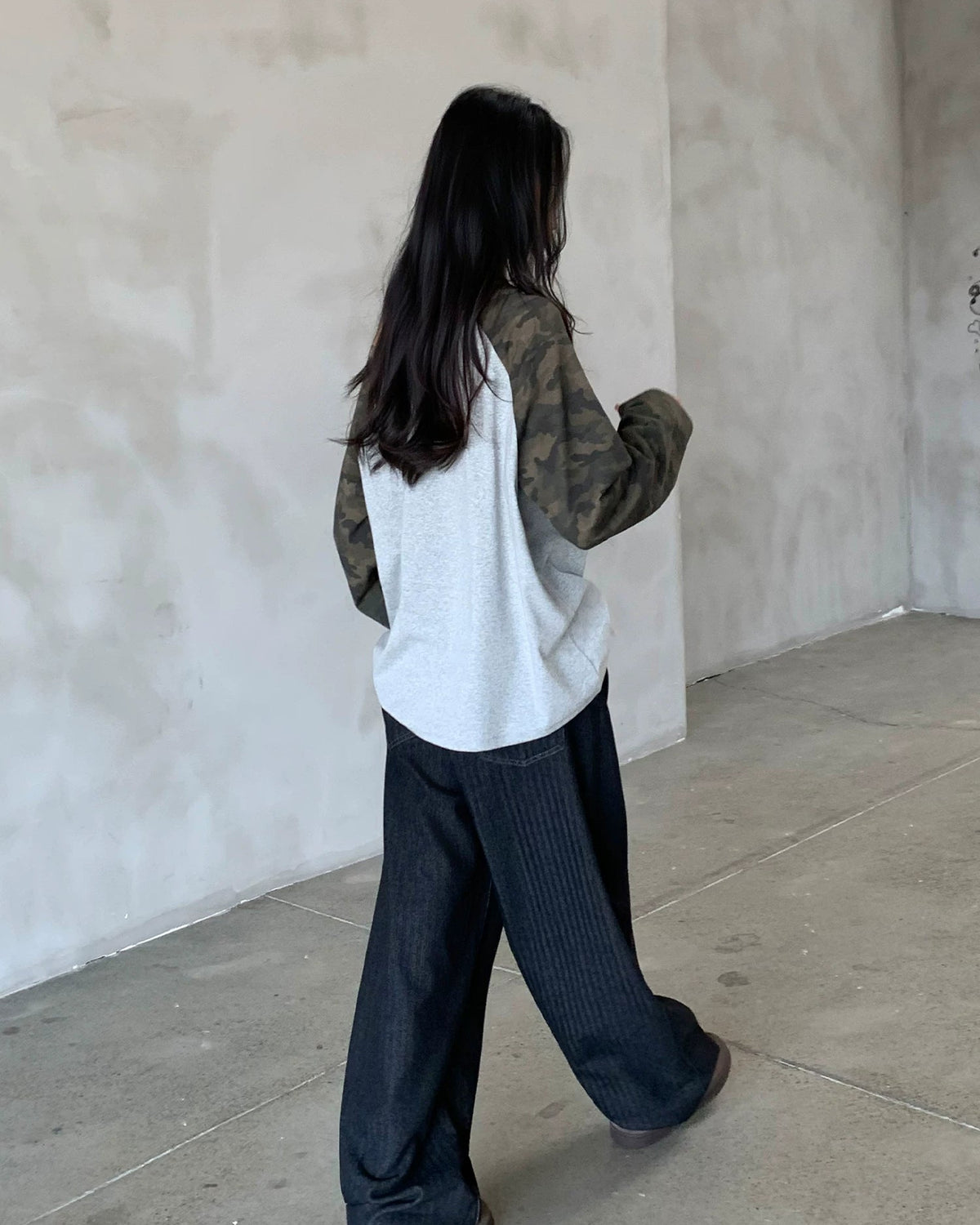 Camo Drift Off-Shoulder Raglan Top