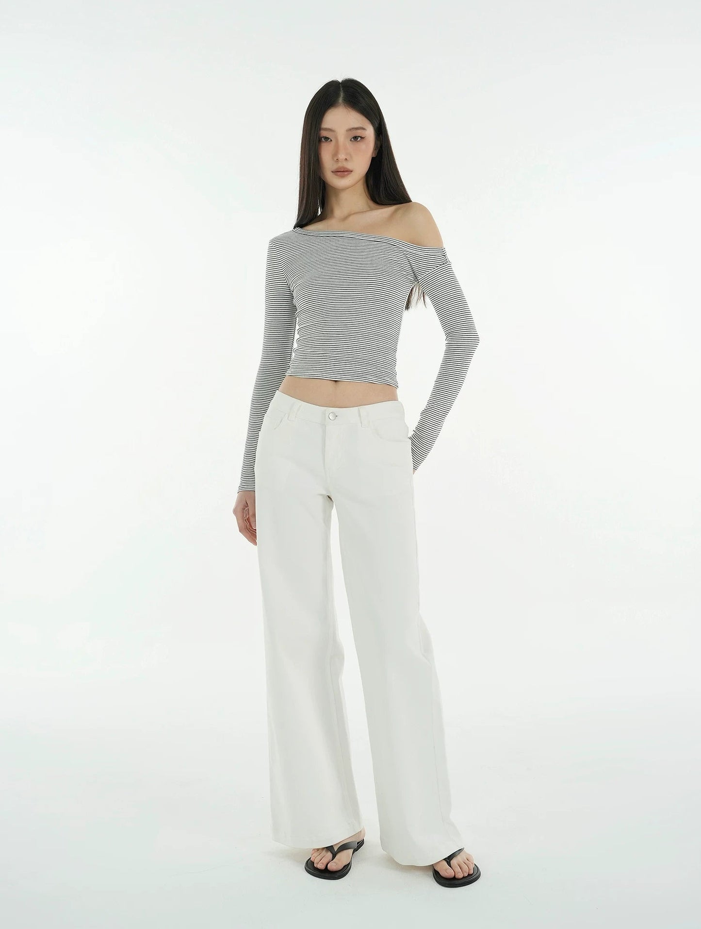 Elle | Low-Rise Wide Leg Jeans