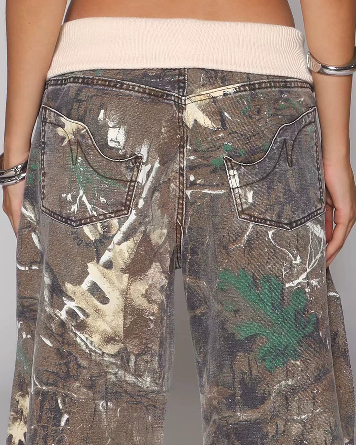Elle | Ribbed Waistband Tree Camo Straight-Leg Jeans