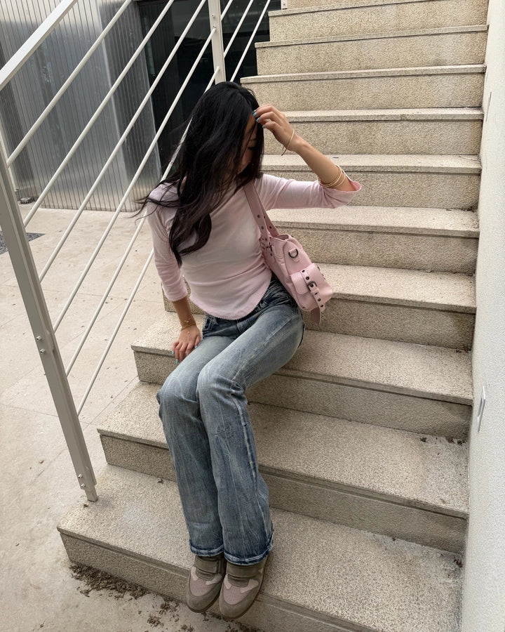 Miss Me Low-Rise Bootcut-Jeans mit Stickerei