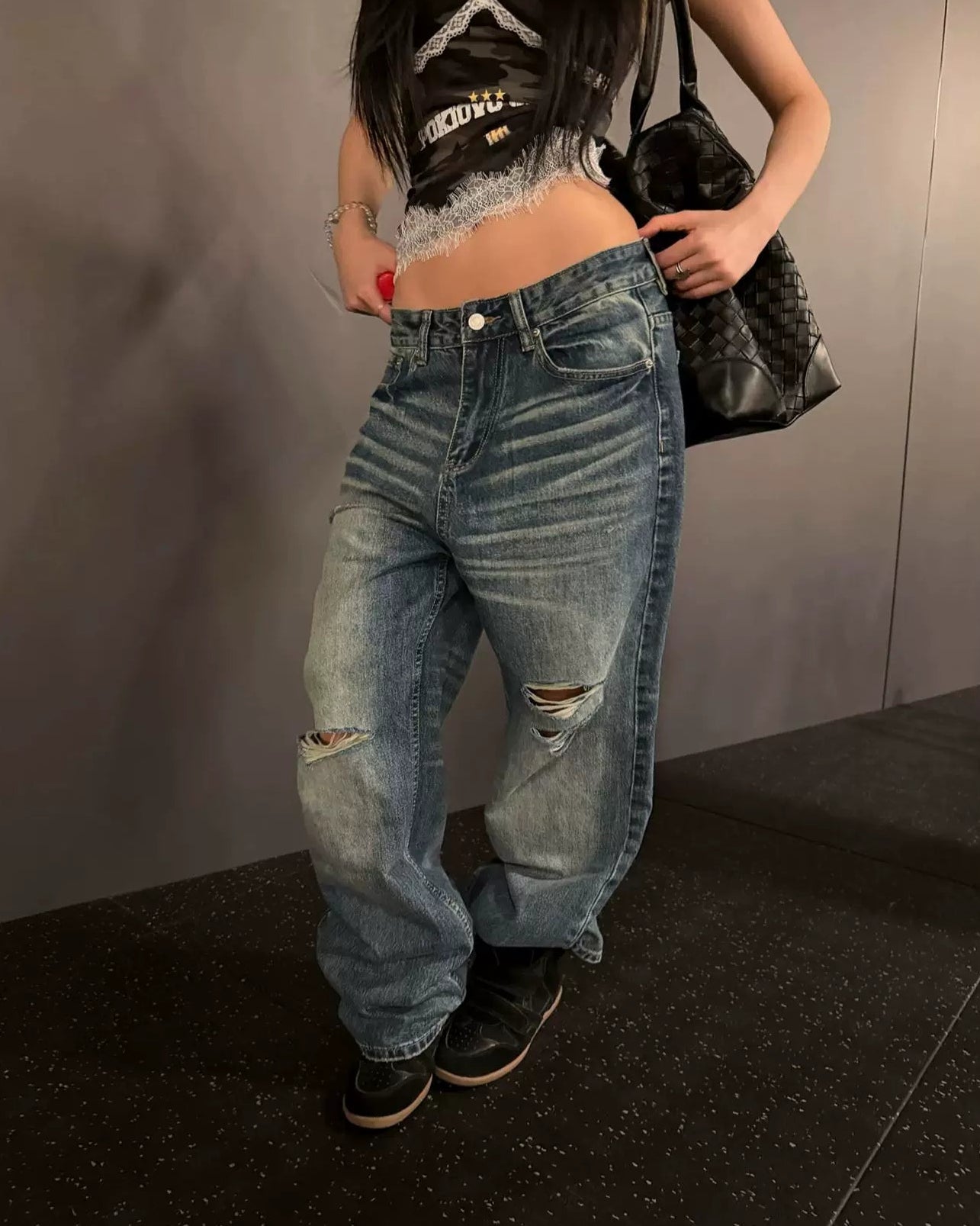 Elle | Vintage Distressed Baggy Jeans