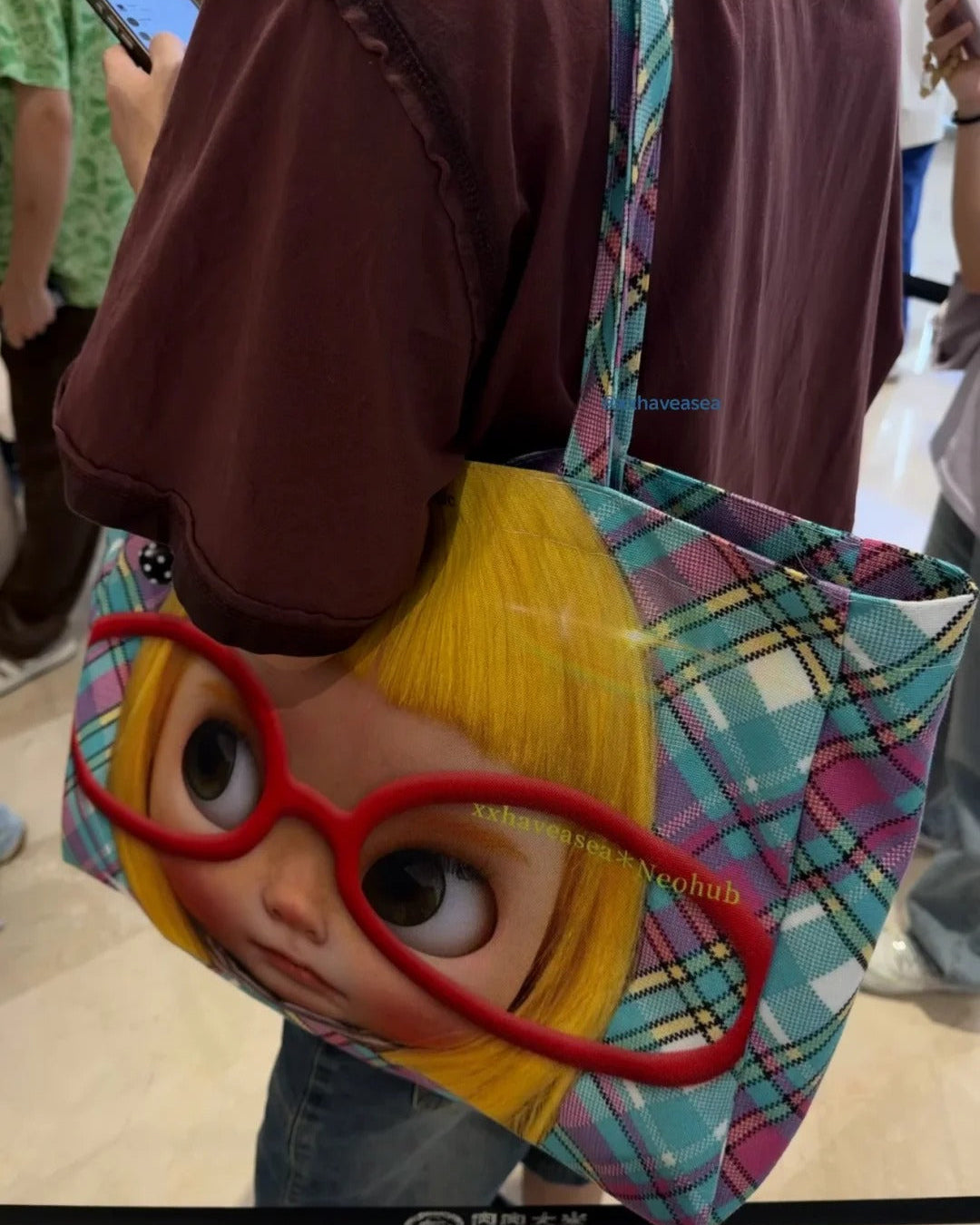 xxhaveasea | Neohub x Blythe Doll Graphic Plaid Picnic Canvas Tote Bag
