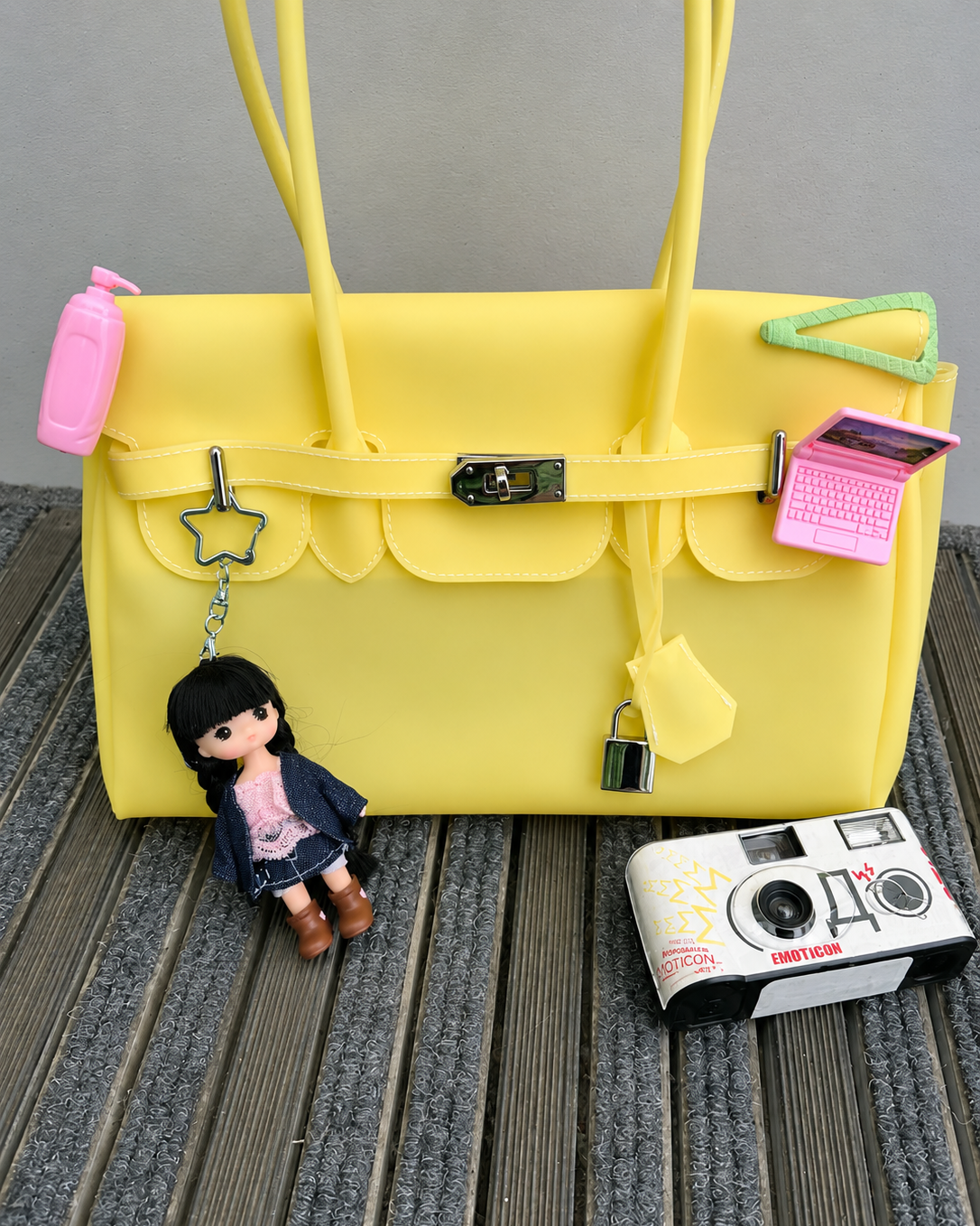 Elle | Jelly Firkin Shoulder Bag