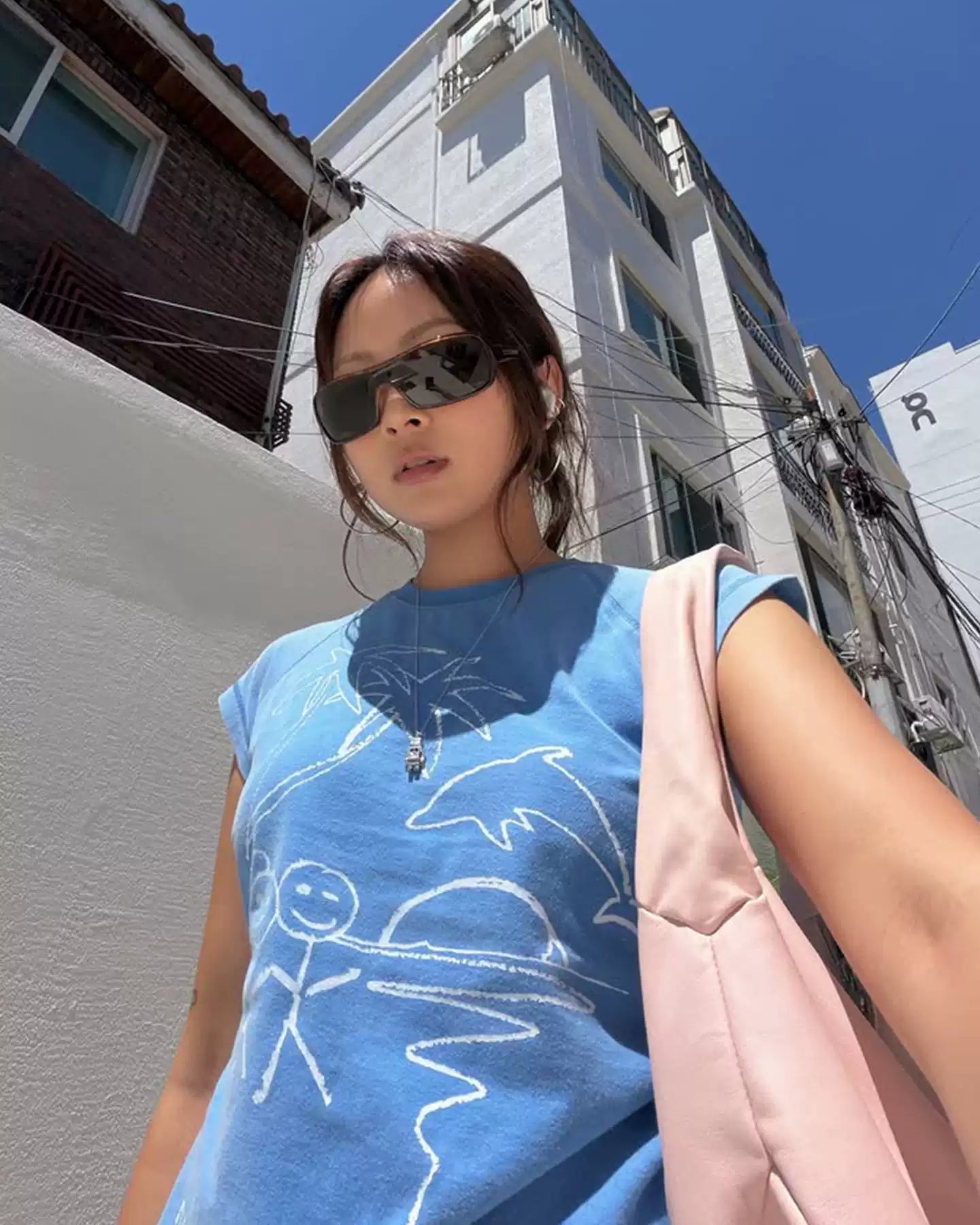 Elle | Beach Doodle Washed Tee