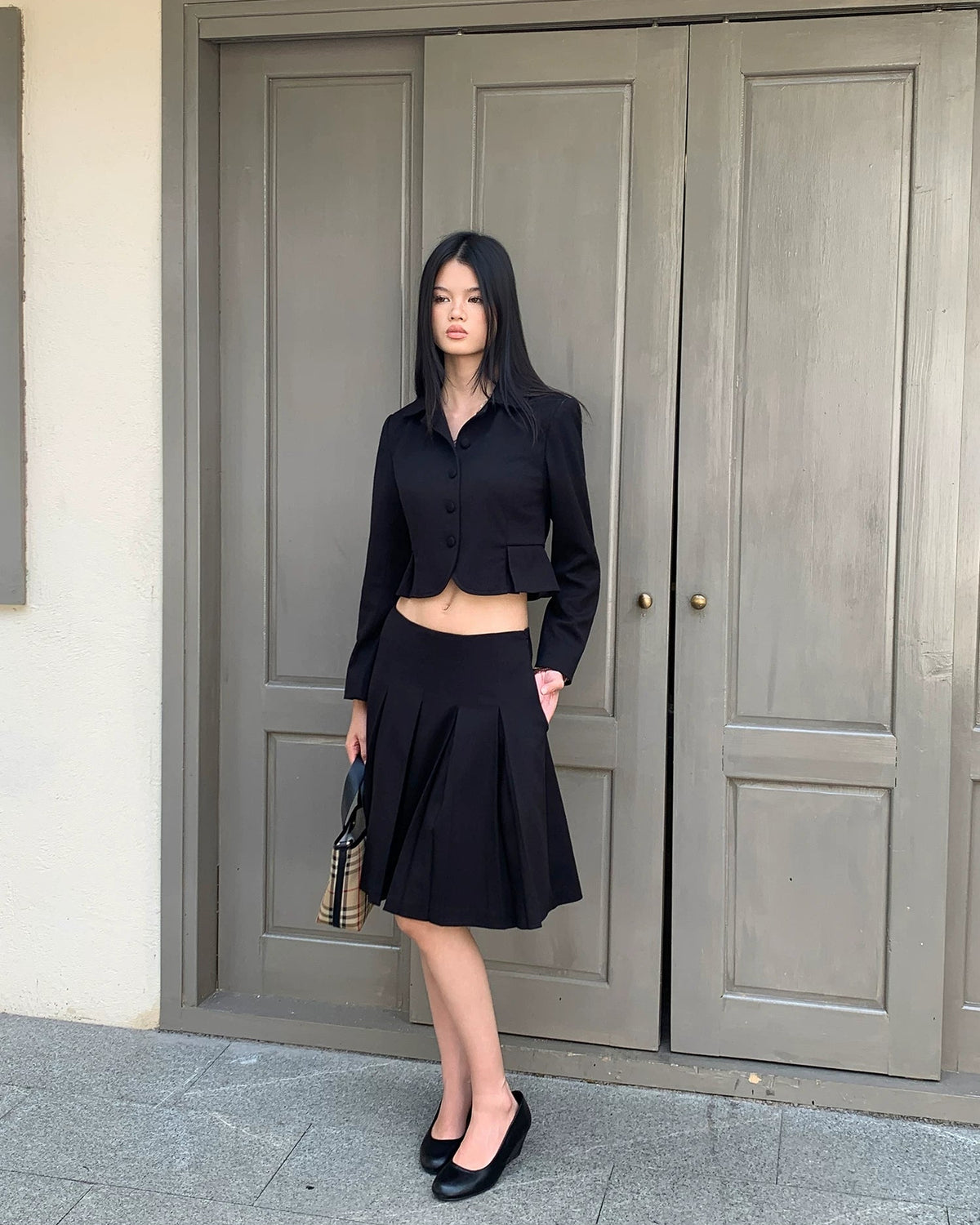 Black Low-Rise Pleated Midi Skirt