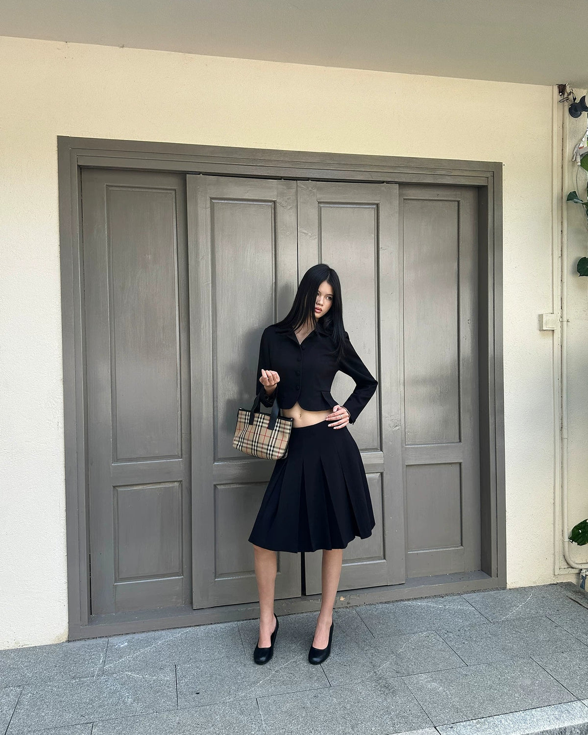 Black Low-Rise Pleated Midi Skirt