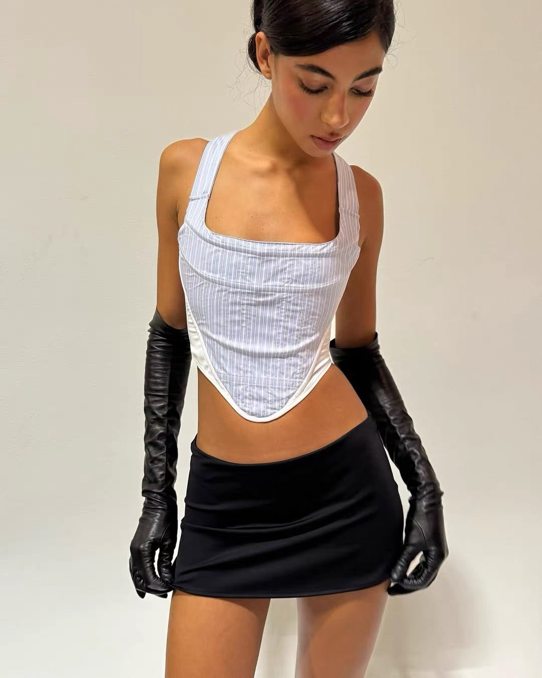 Elle Curate | Noir Muse Low Rise Stretch Mini Skirt