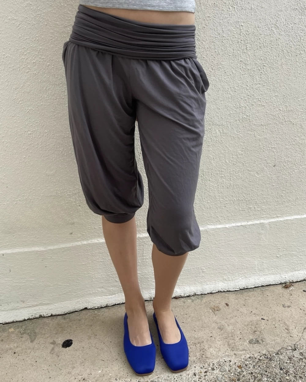 Elle | Charli Foldover Ruched Capri Pants