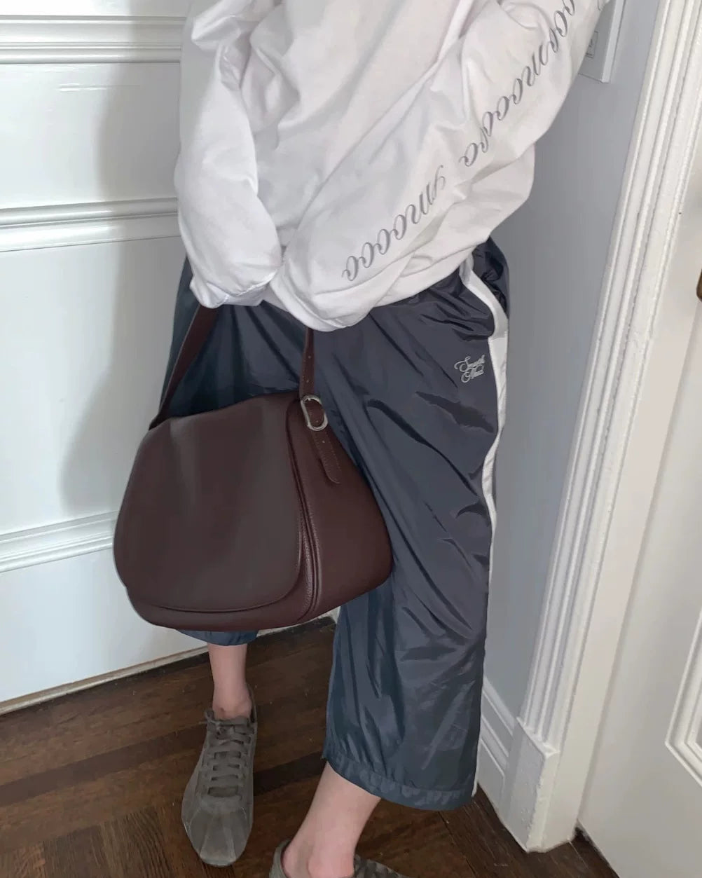 Elle | Contrast Stripe Capri Track Pants