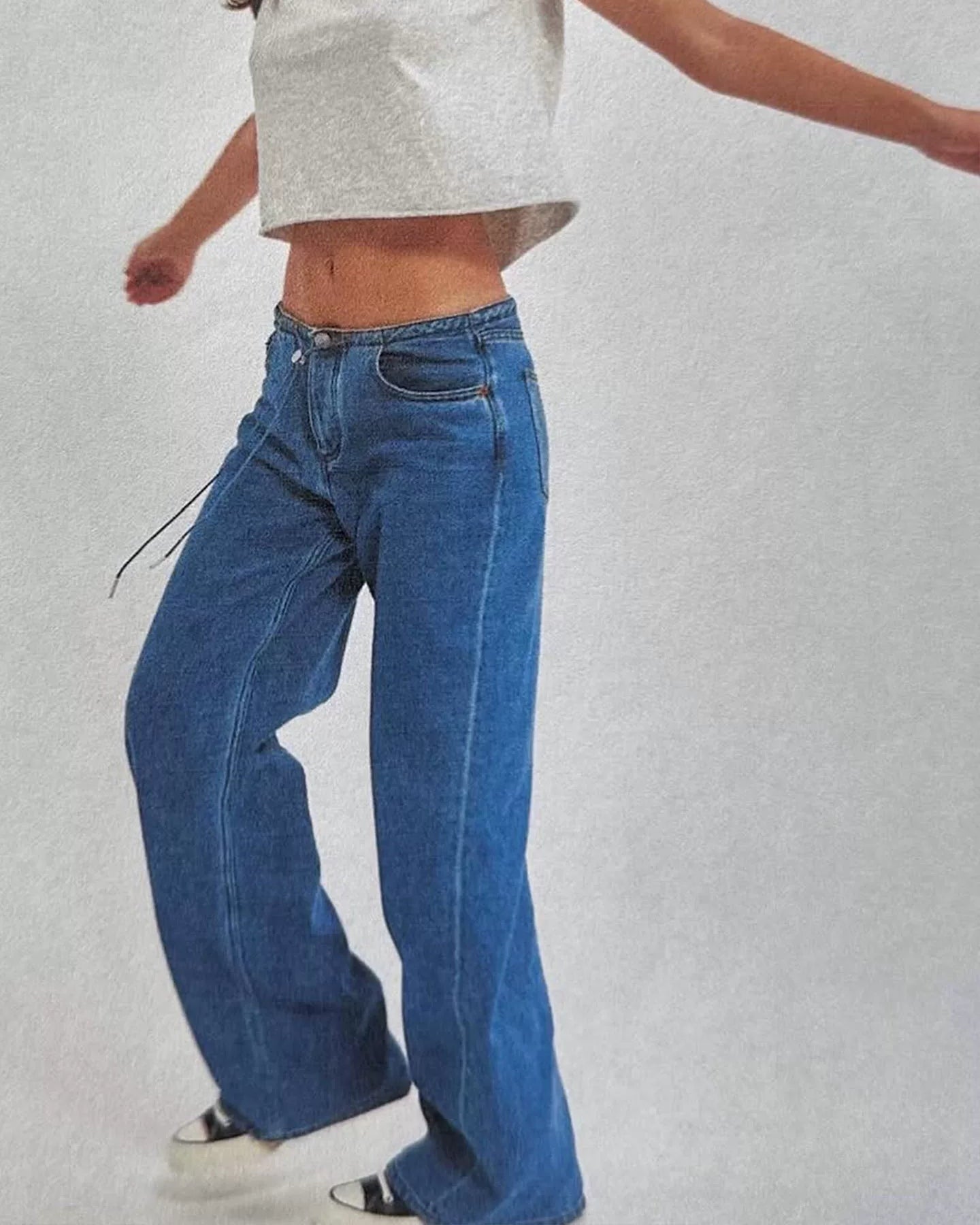 Elle | Cool Low-Rise Drawstring Jeans