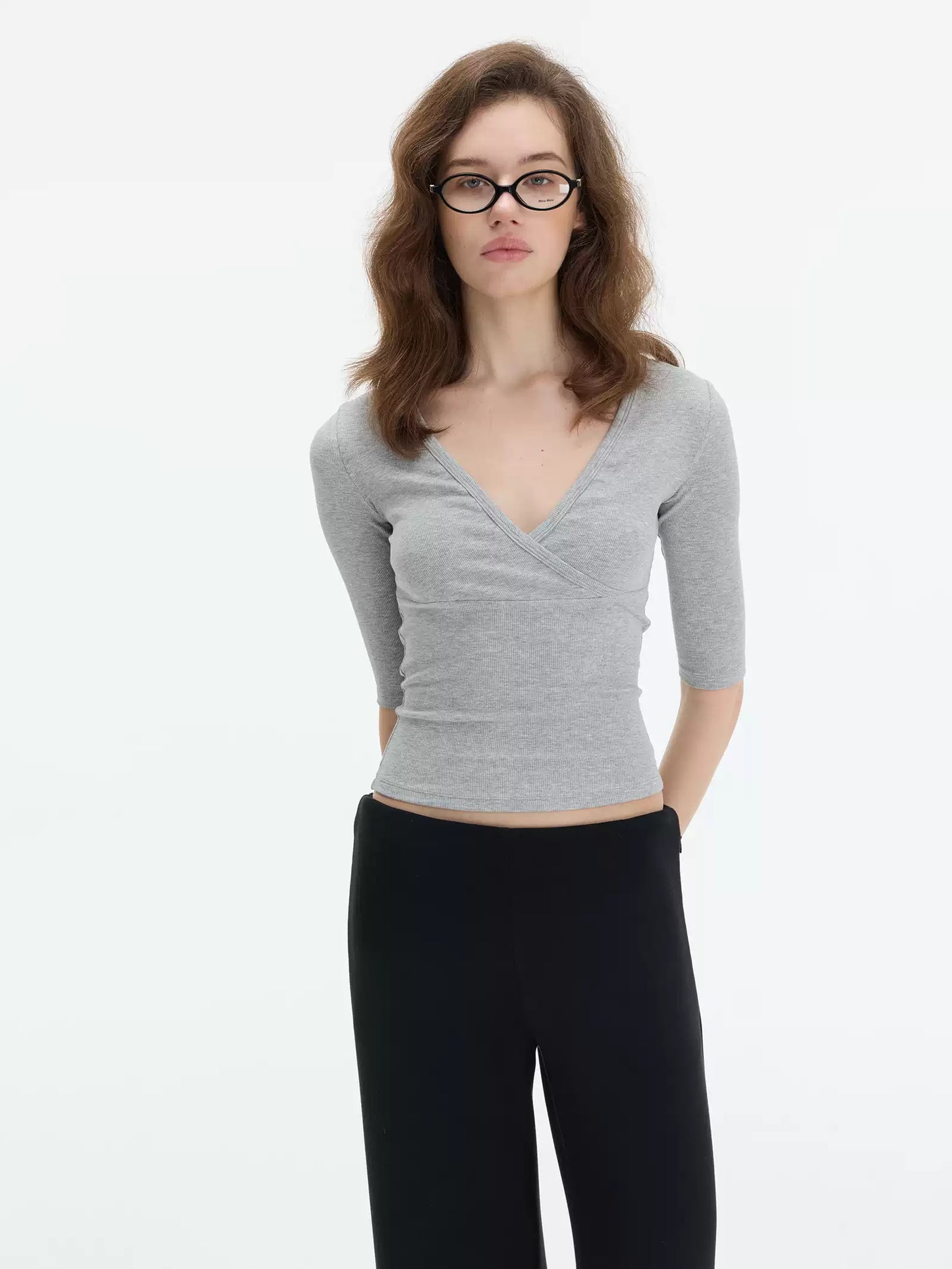 Elle | Everyday Cross V-Neck Top