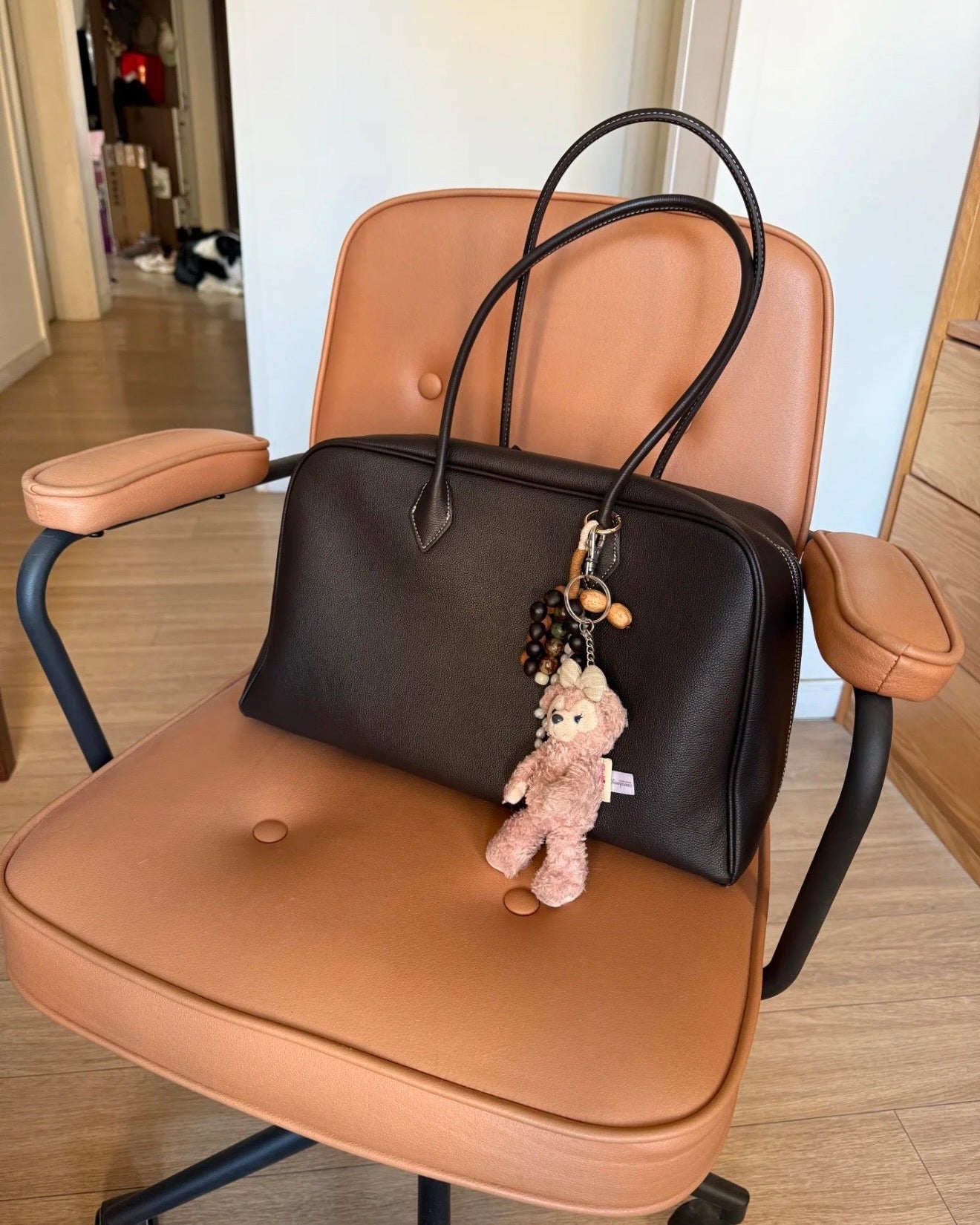 Elle | Luna Slouchy Leather Boston Bag