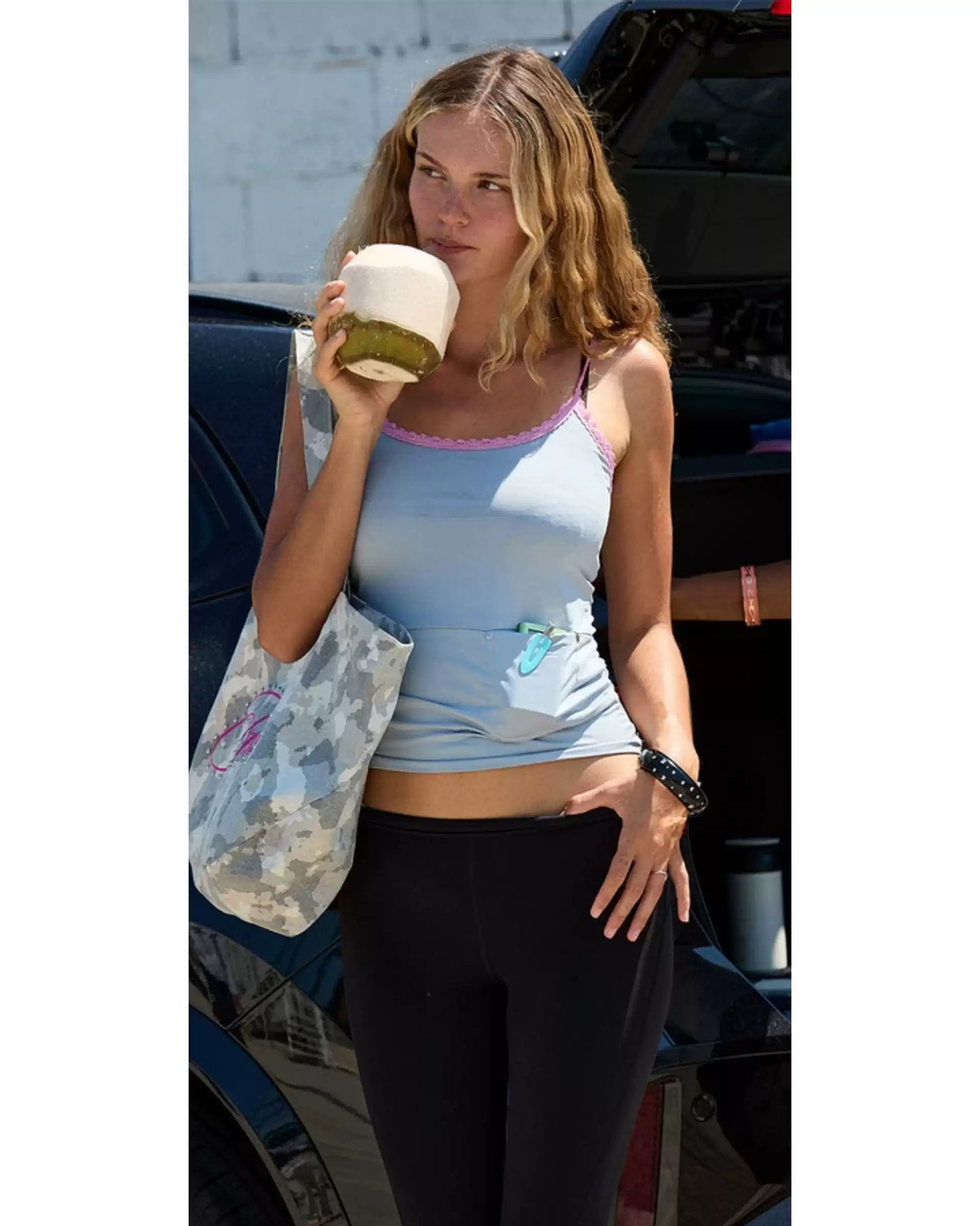 Elle | Pocket Lace Trim Phone Pocket Cami