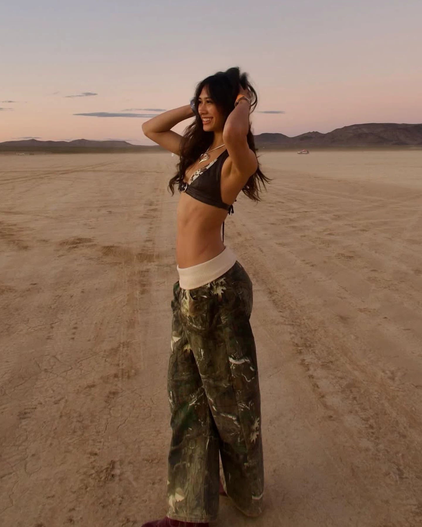 Elle | Ribbed Waistband Tree Camo Straight-Leg Jeans