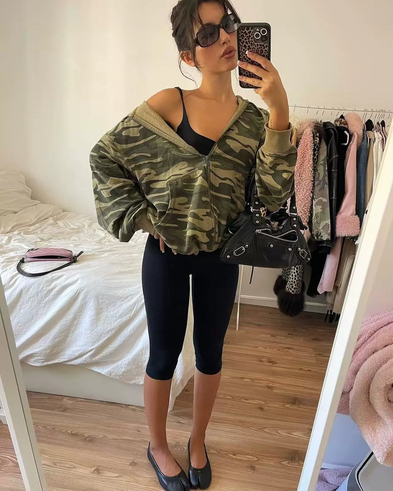 Elle | Sculpt Low-Rise Capri Leggings