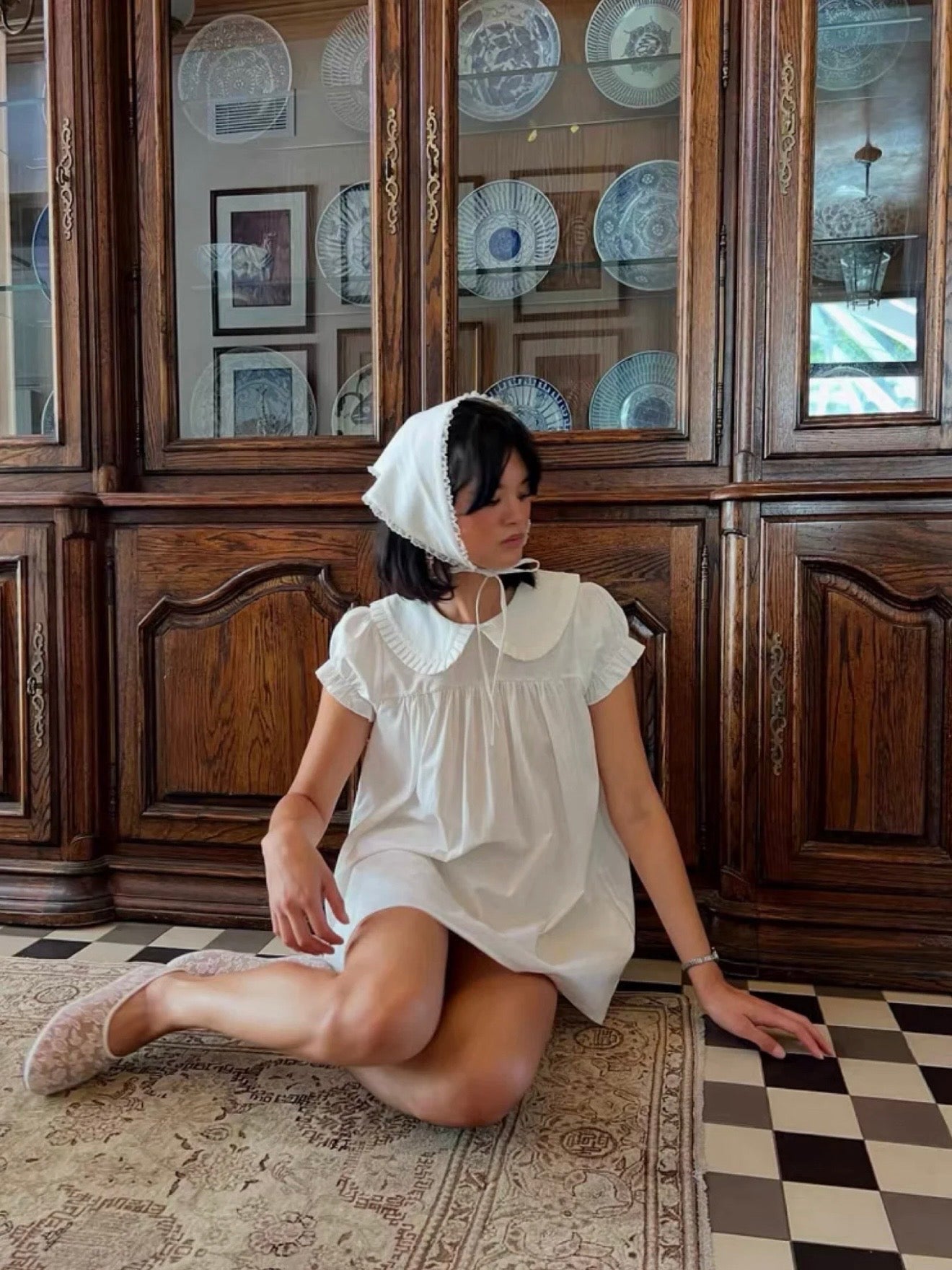 white tailored cropped short sleeve top-04