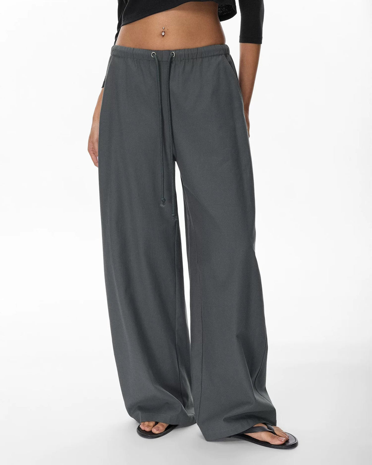 Everyday | Low-Rise Drawstring Barrel-Leg Pants