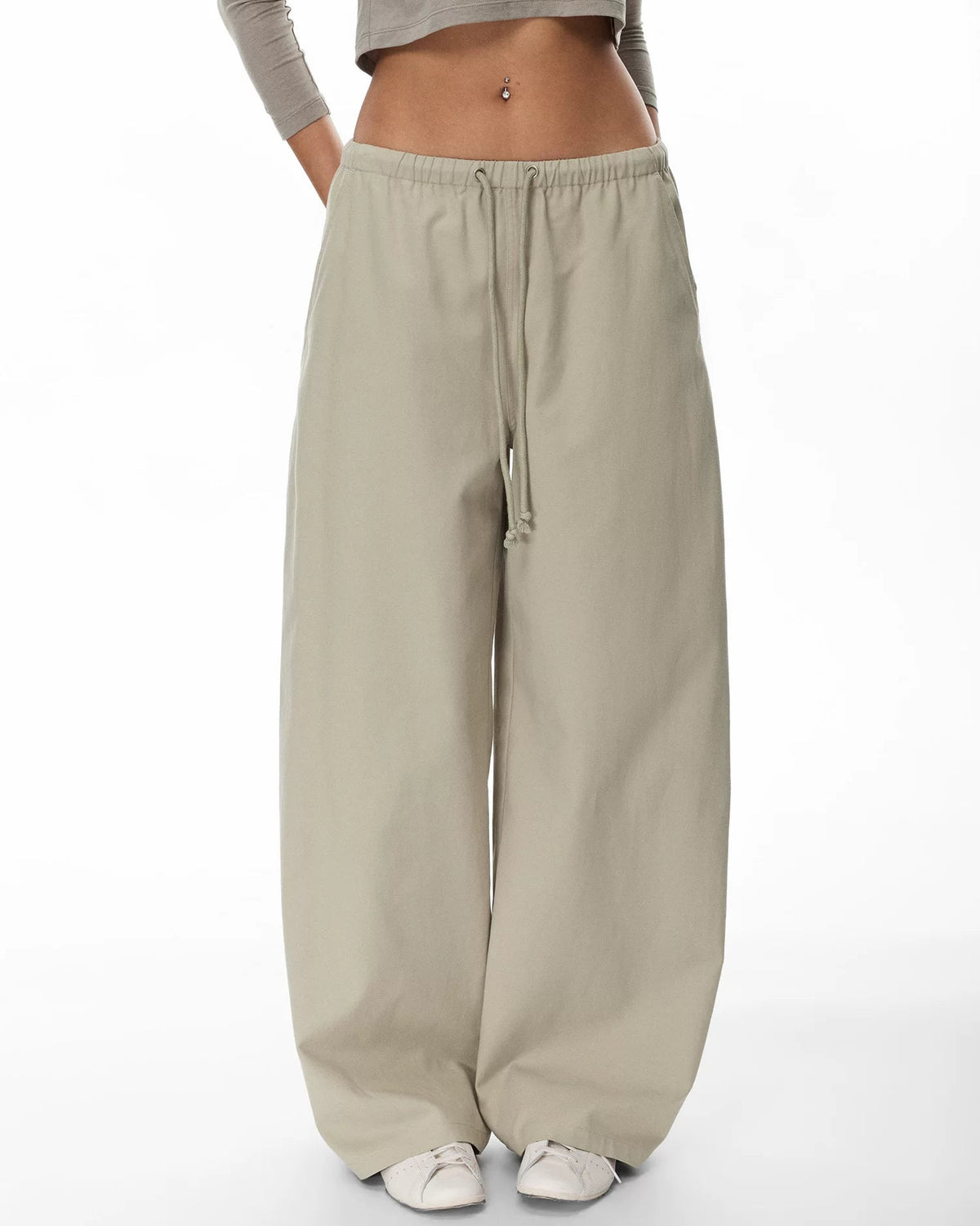 Everyday | Low-Rise Drawstring Barrel-Leg Pants