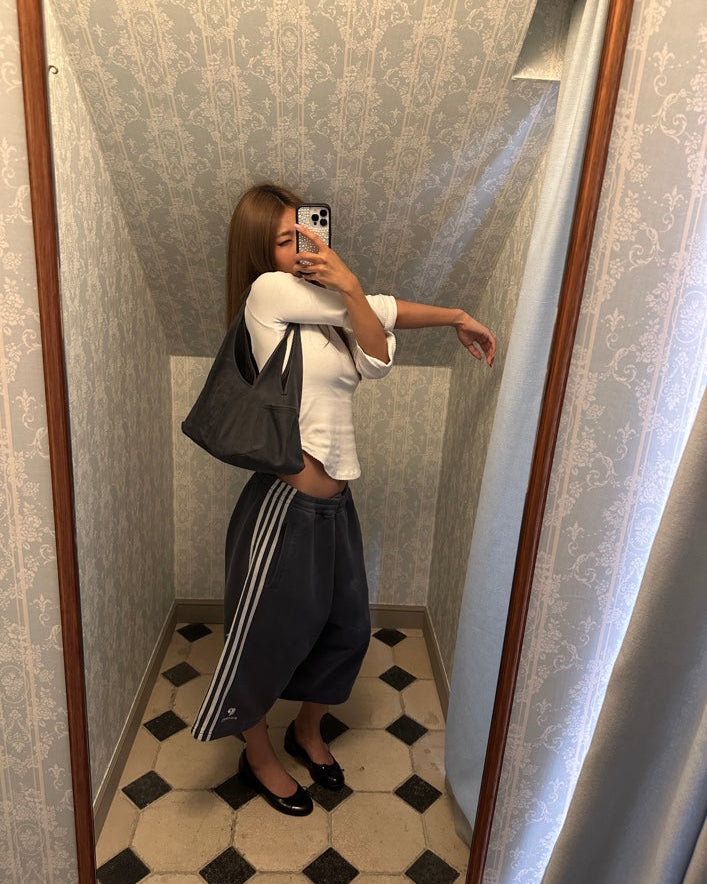 Elle | Four-Stripe Capri Shorts