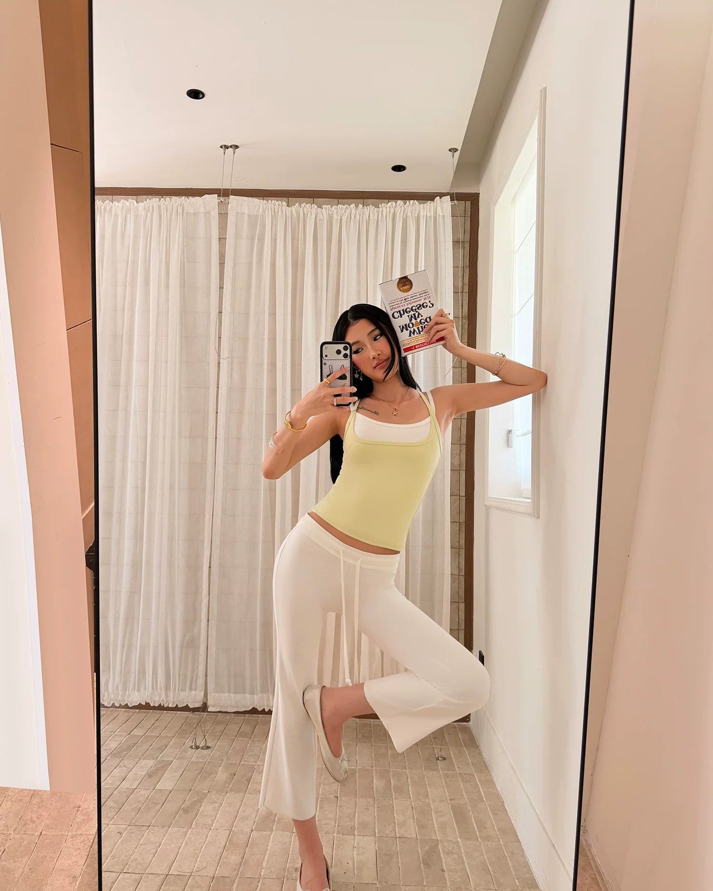 Gymwithelle | Low-Rise Cropped Flare Pants