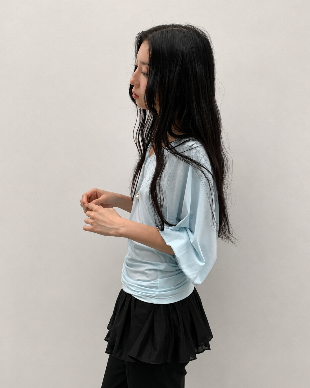 Lyla Lyocell V-Neck Balloon Sleeve Top