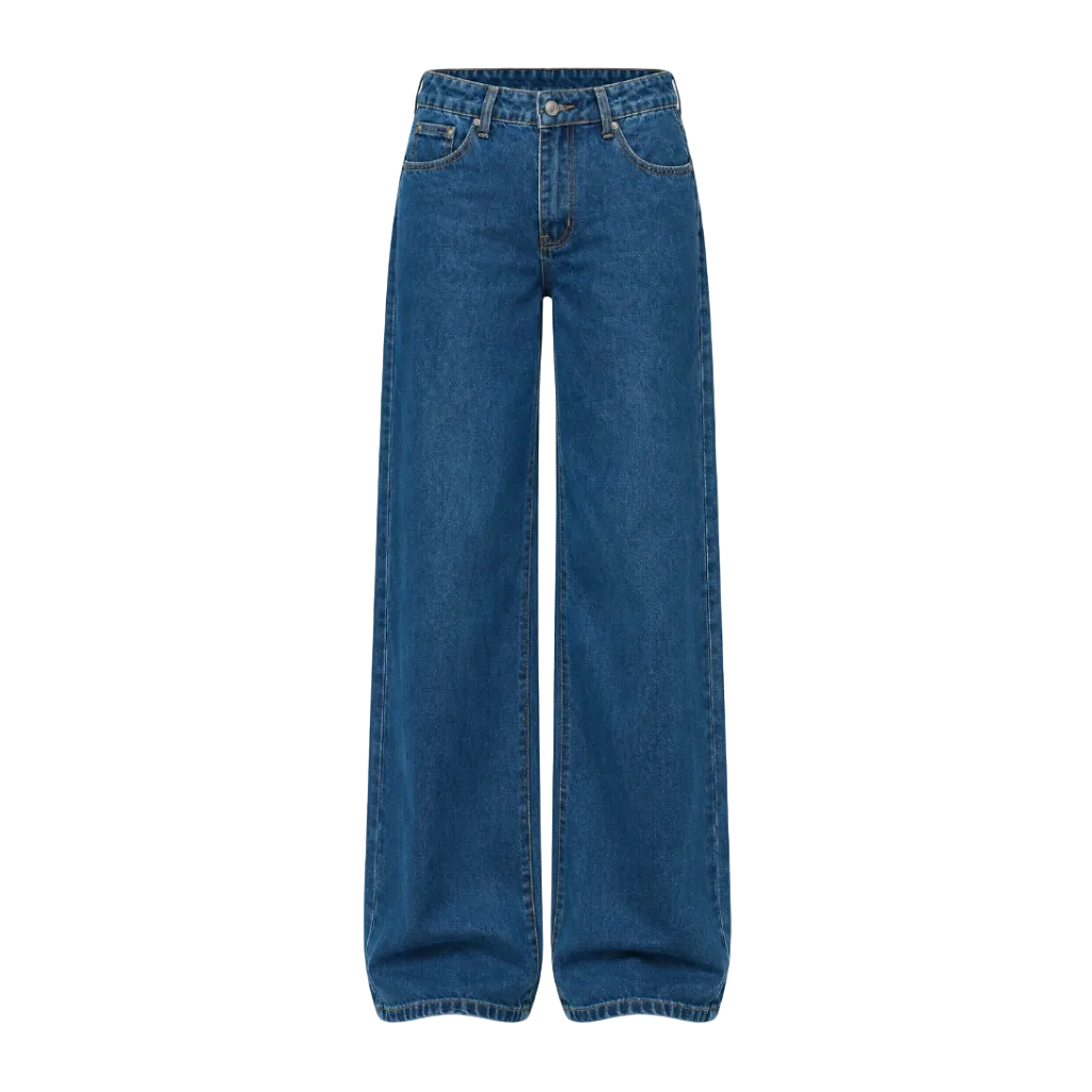 Model Off-Duty Low Rise Wide Leg Jeans