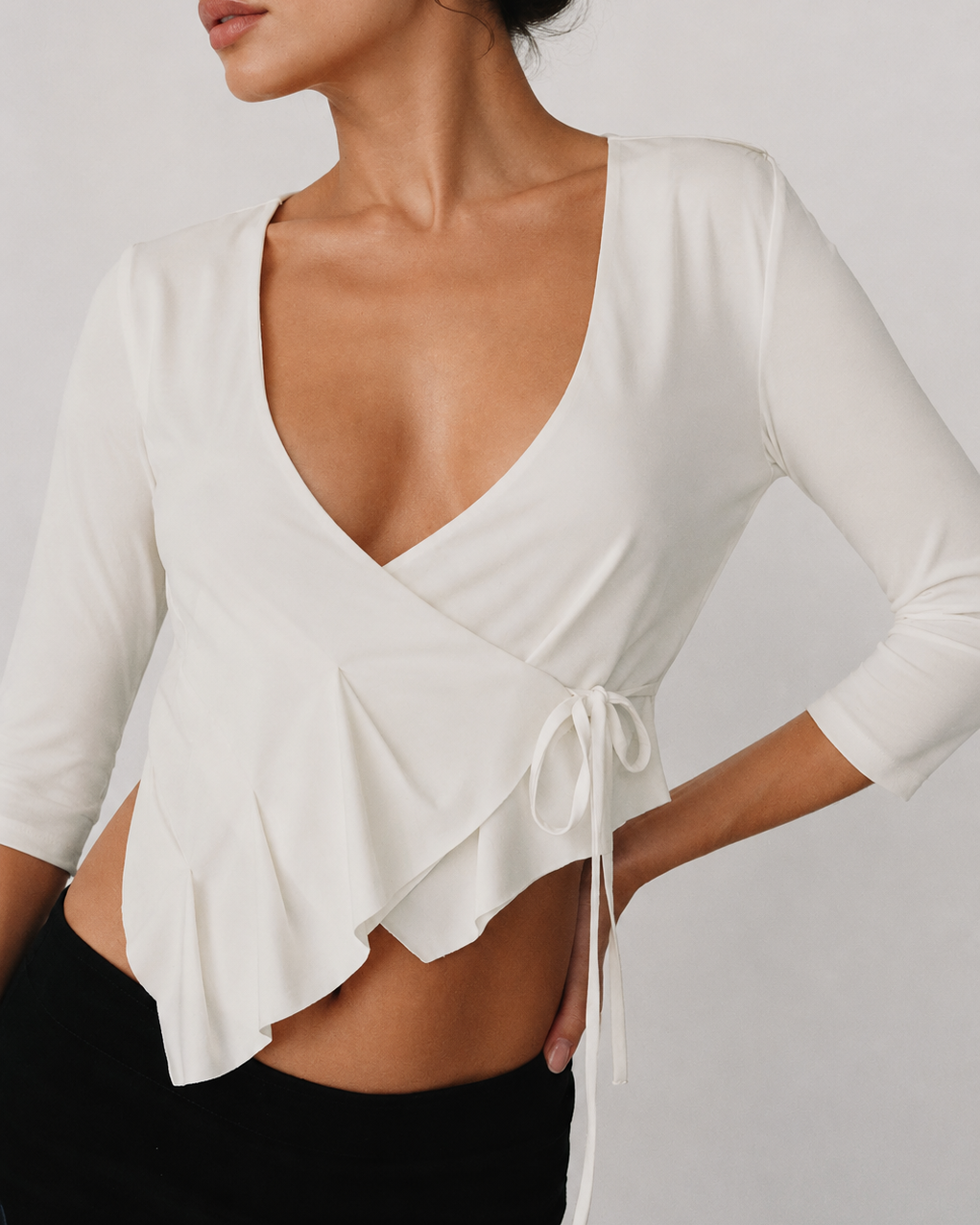 Elle | Nelly V Neck Top