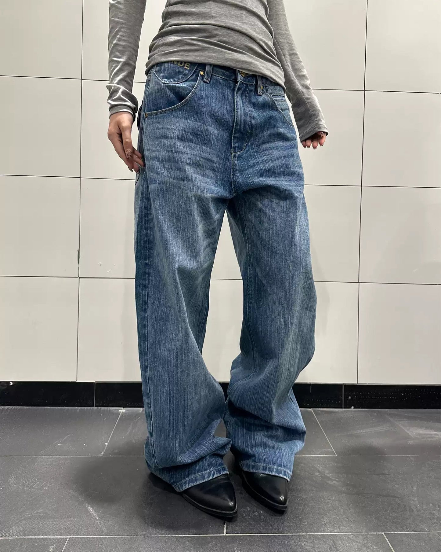 Elle | Paris Buckle Straight Leg Jeans