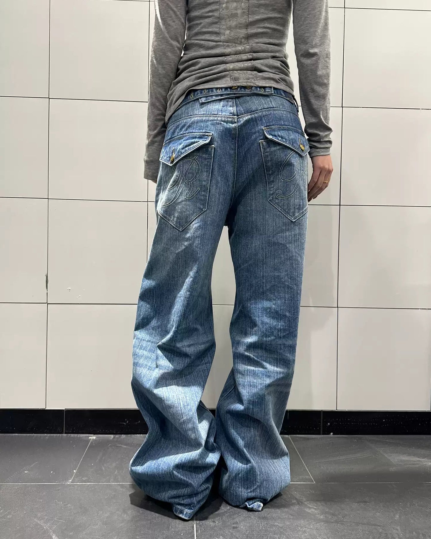 Elle | Paris Buckle Straight Leg Jeans