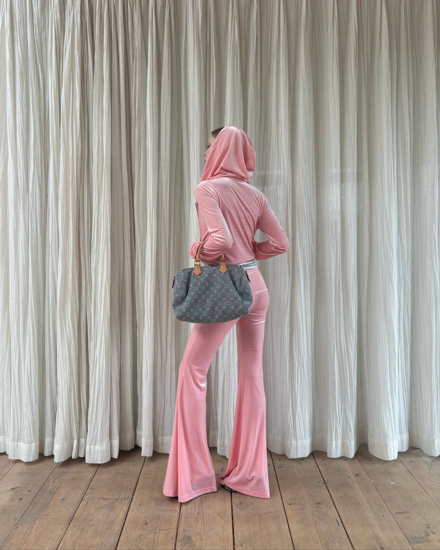 Elle | Pink Velour Hoodie & Low-Rise Pants Set