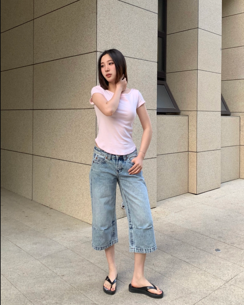 Elle | The Rina Tee