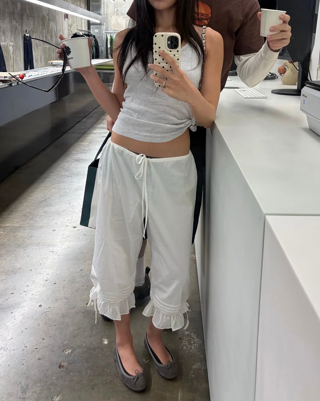 Elle | Ruffle Hem Cotton Capri Pants