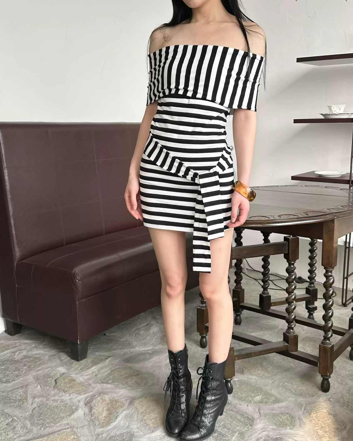 Vacances Off-Shoulder Striped Mini Dress