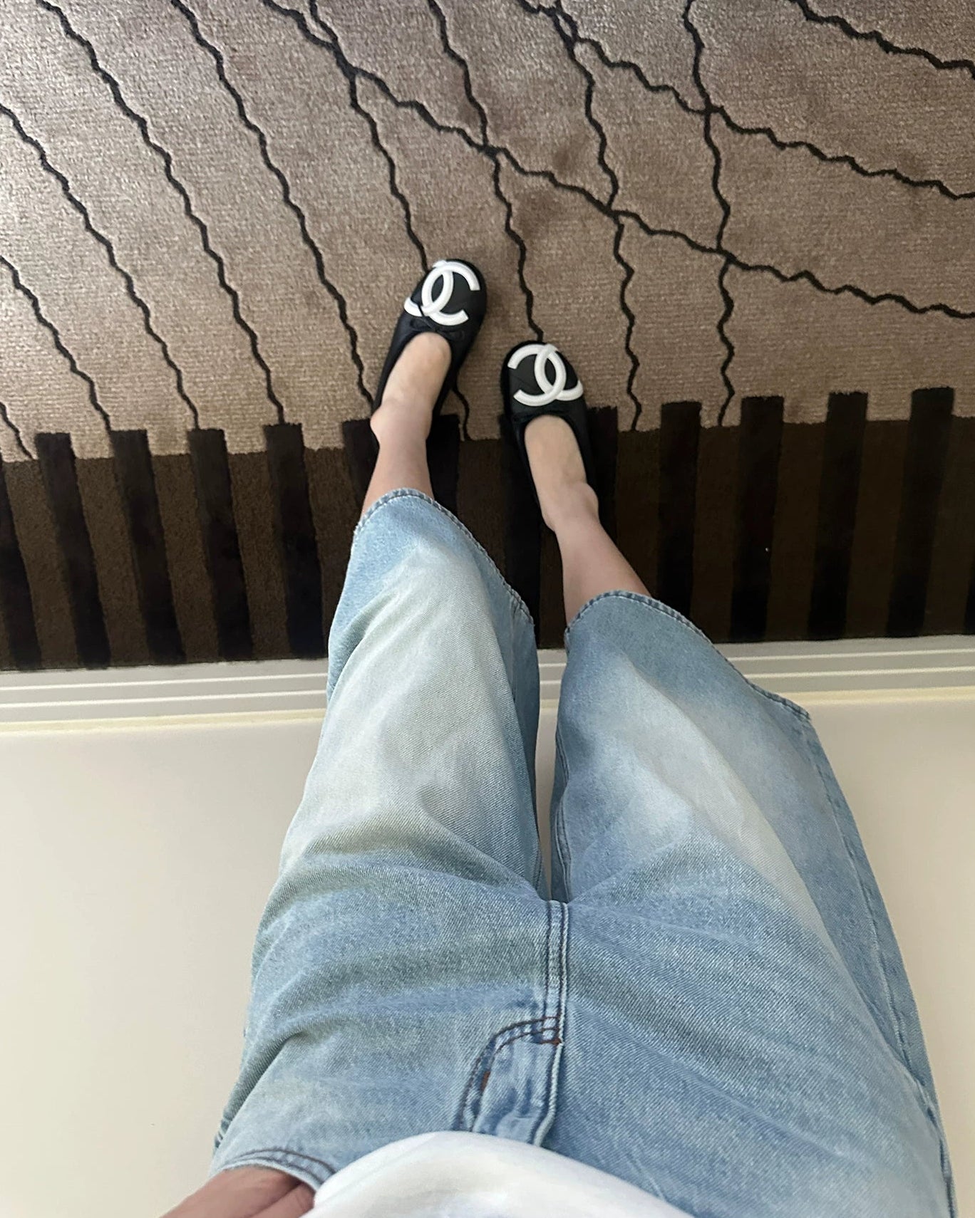 Elle | Vintage Wash Wide-Leg Denim Capri Jeans
